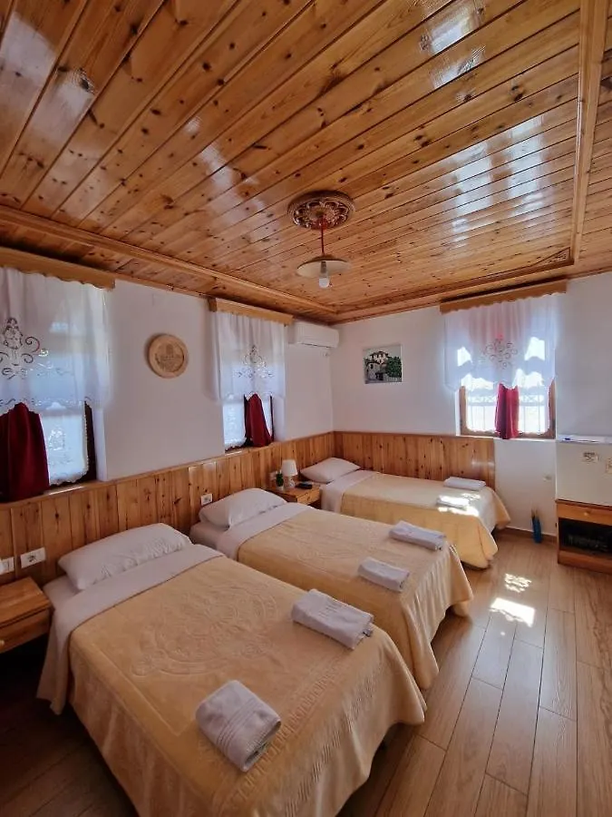 Hotel Domino Gjirokastër